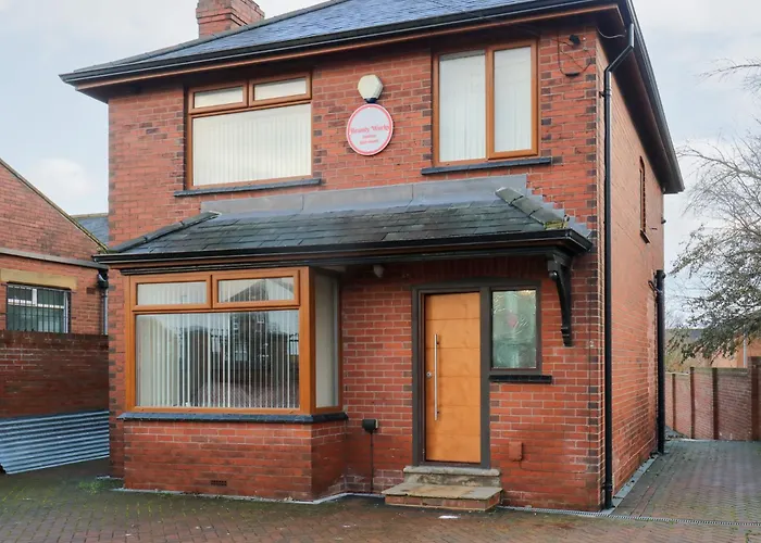 Middleton Park House Holiday home